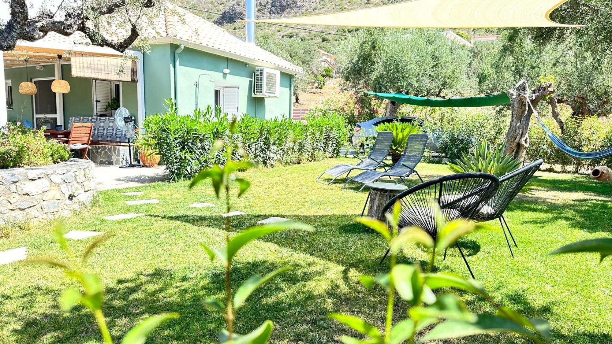 The Secret Garden At Villa Georgia Kalamata Exterior photo