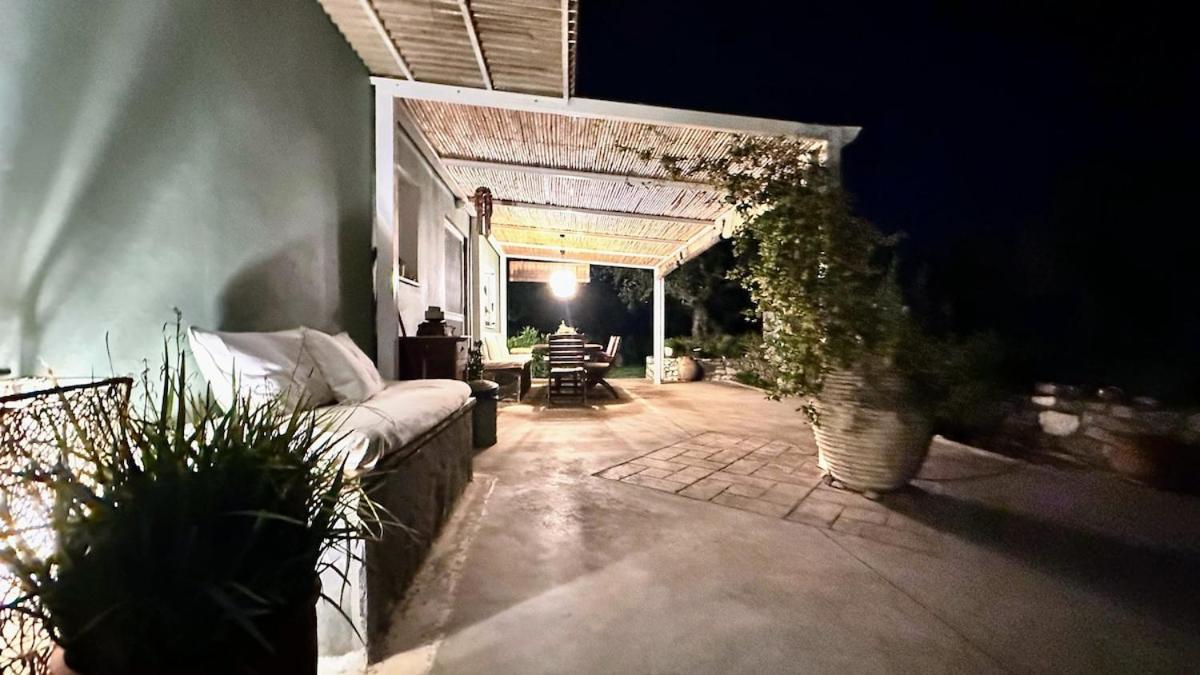 The Secret Garden At Villa Georgia Kalamata Exterior photo