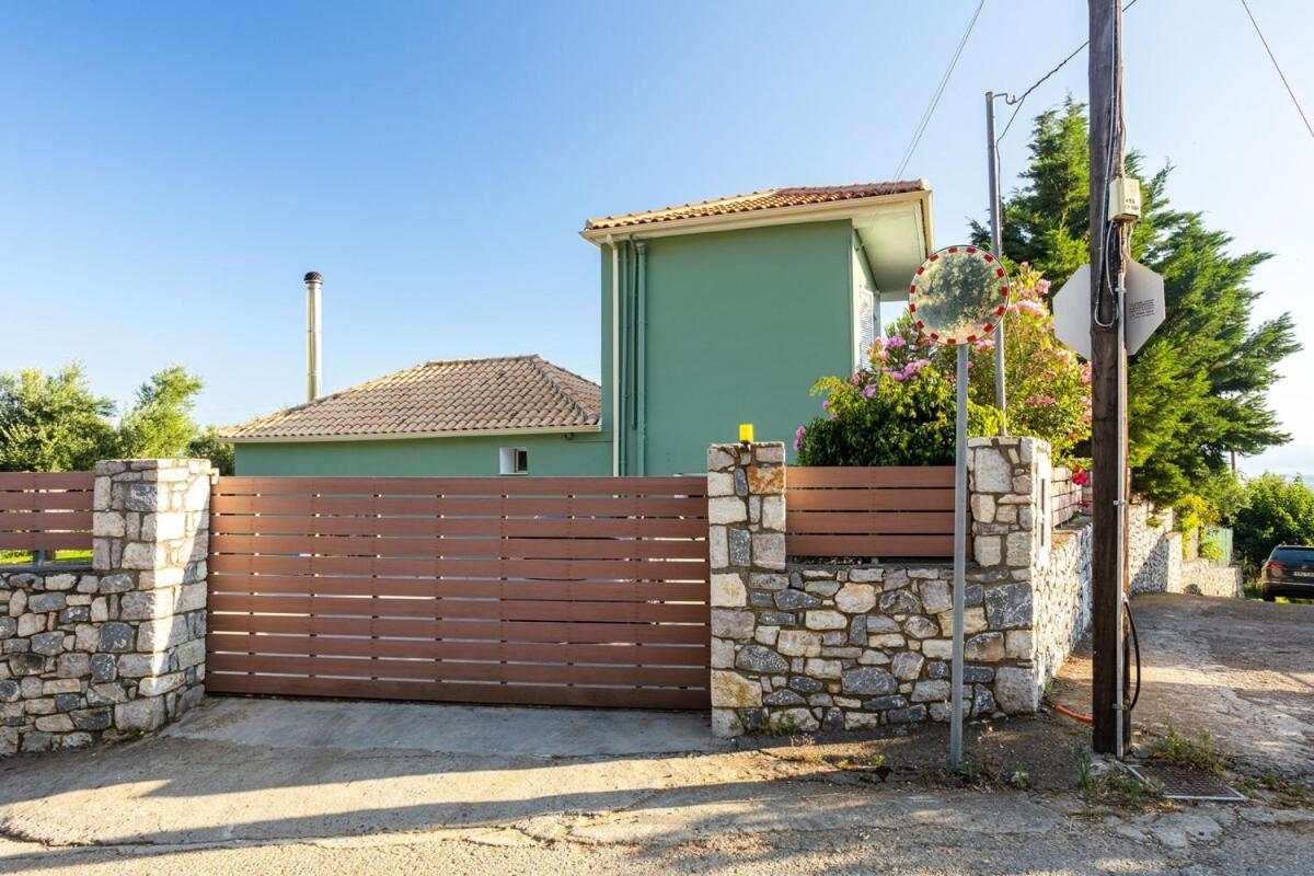 The Secret Garden At Villa Georgia Kalamata Exterior photo